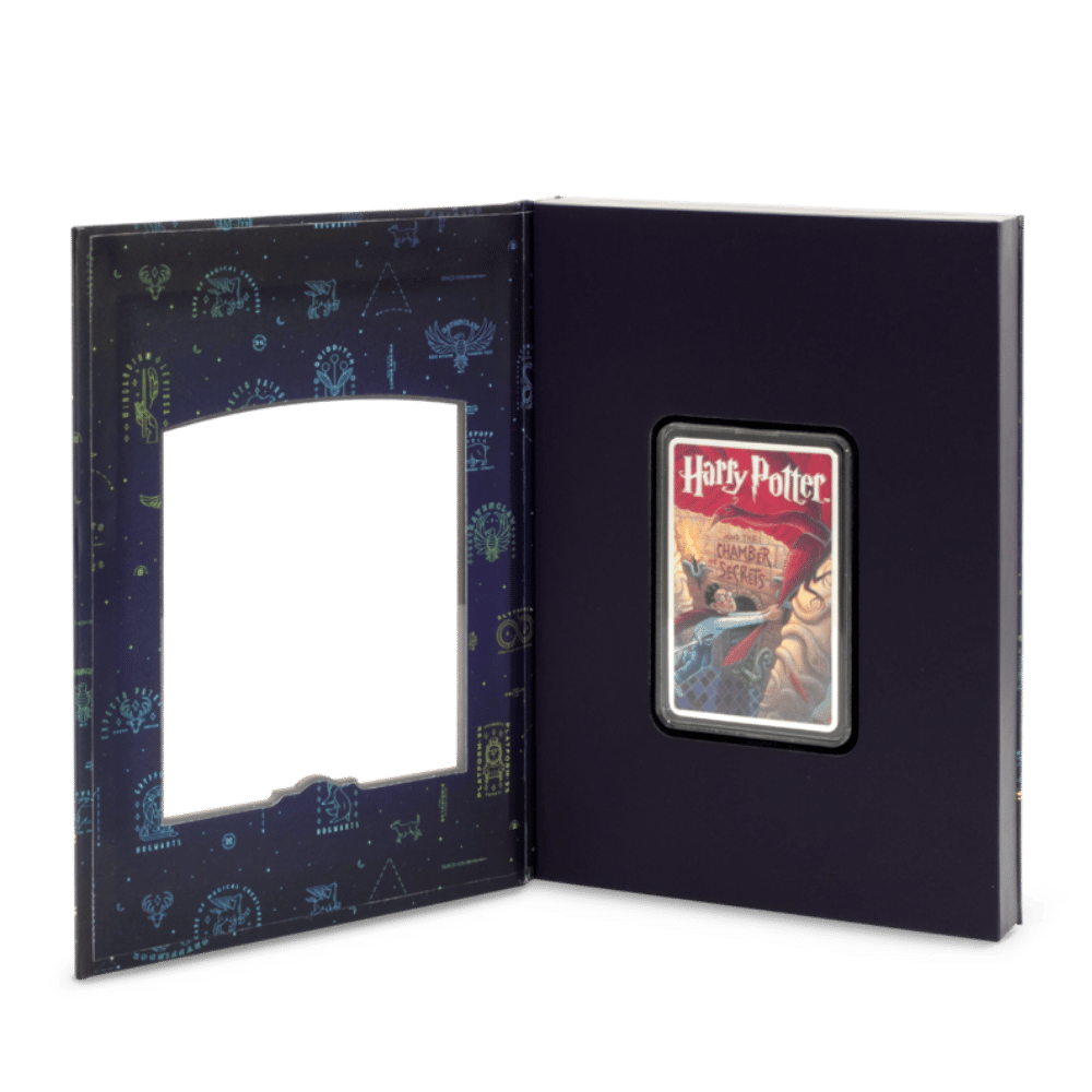 HARRY POTTER™ Harry Potter and the Chamber of Secrets Coin packaging opened - Agoro New Zealand Mint