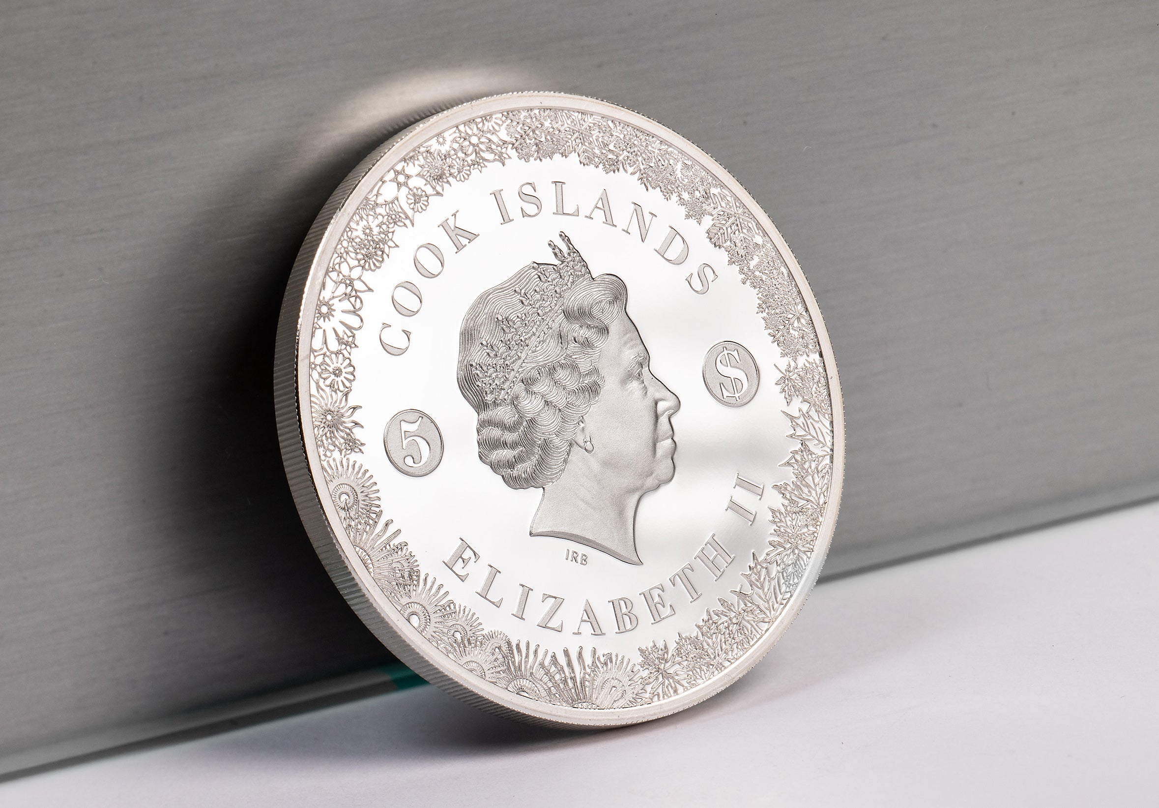 SUMMER Manga 1 Oz Silver Coin $5 Cook Islands 2022