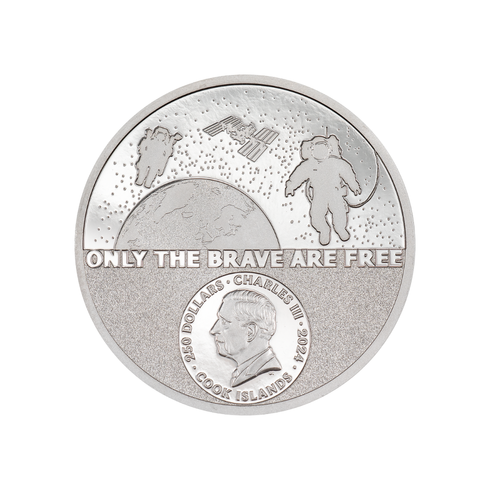 ASTRONAUT Real Heroes 1 Oz Platinum Coin $250 Cook Islands 2024