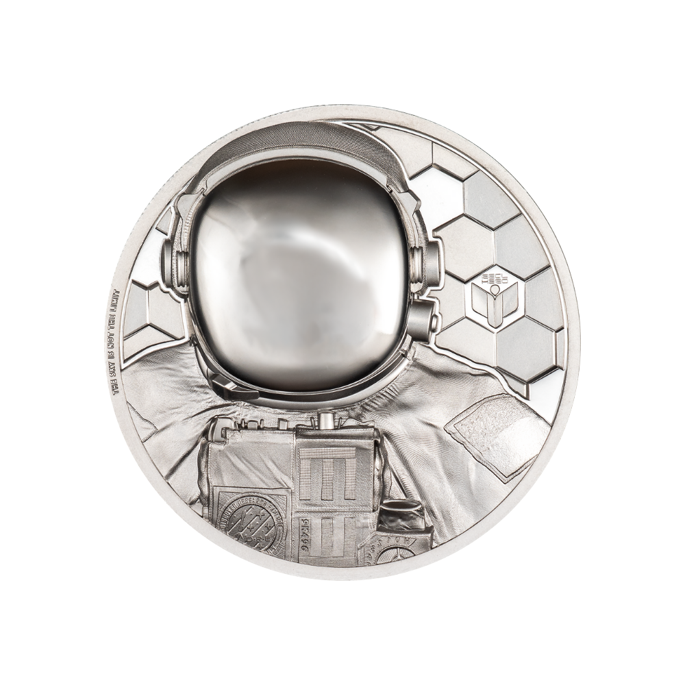 ASTRONAUT Real Heroes 1 Oz Platinum Coin $250 Cook Islands 2024