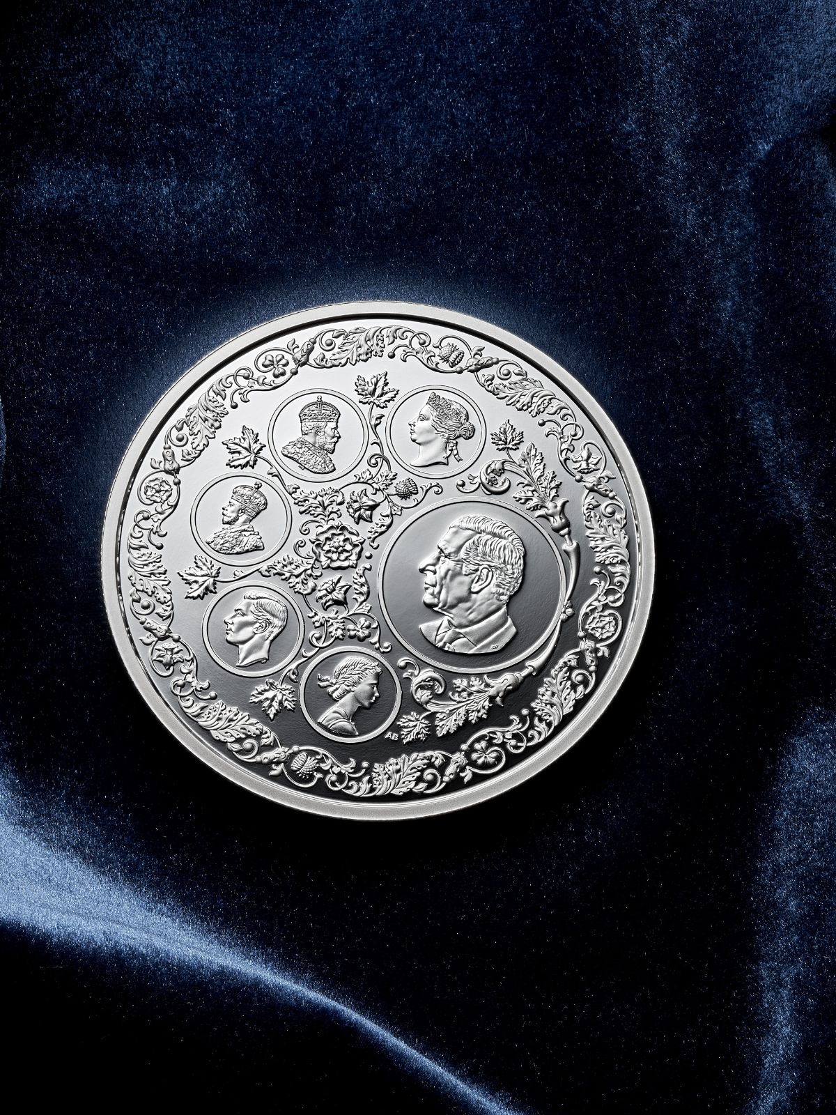 2025 Legacy of the Crown 5 Oz Fine Silver Coin Canada 